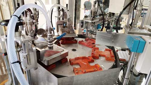 Multi-station rotary indexing machines