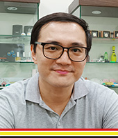 國內外業務工程師 陳威宇